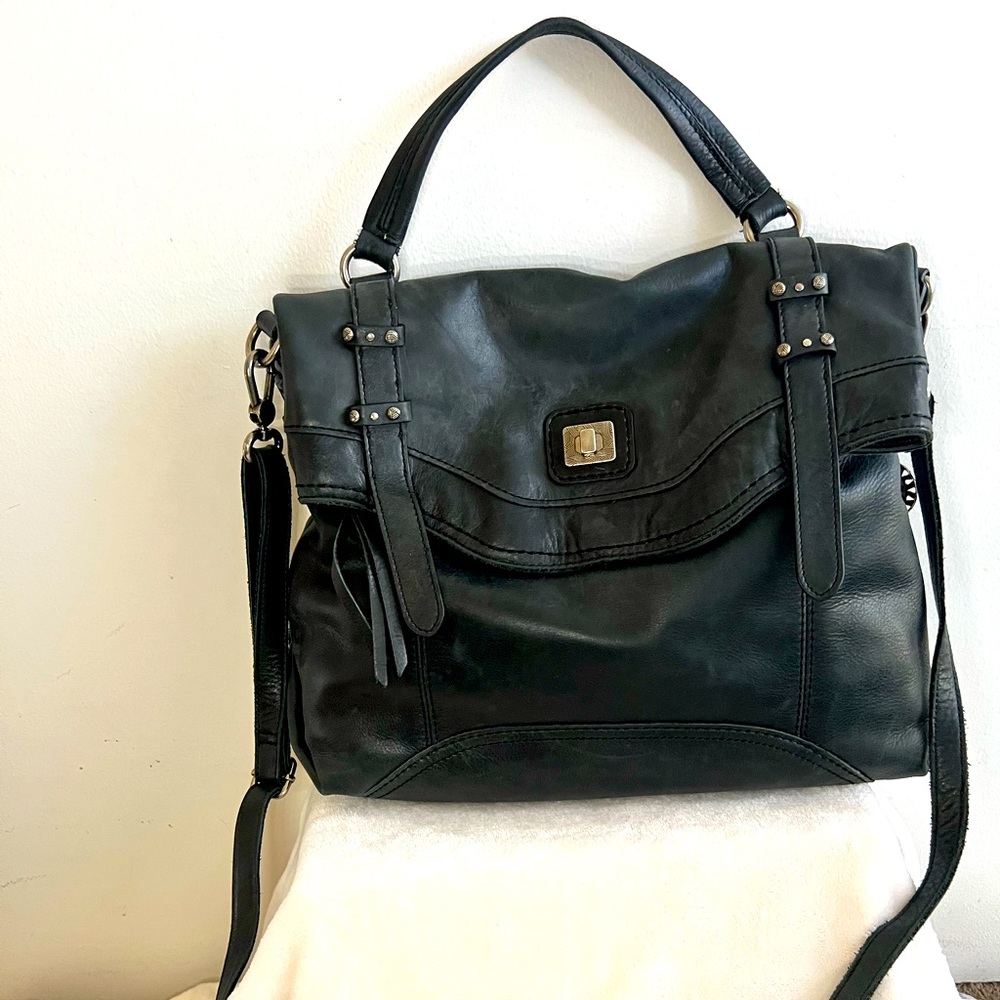 The Sak Sycamore Leather Messenger Bag